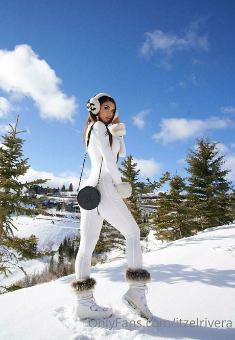 itzelrivera porn model pictures