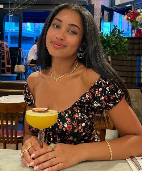 Emma Regala model perfect pics