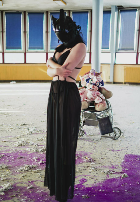 elenwae nice actress gallery