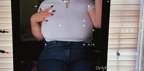 bigt1tties sex actress galleries