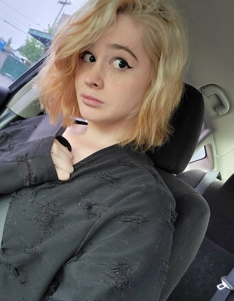 Tsfaebiee sexy pornstar pics