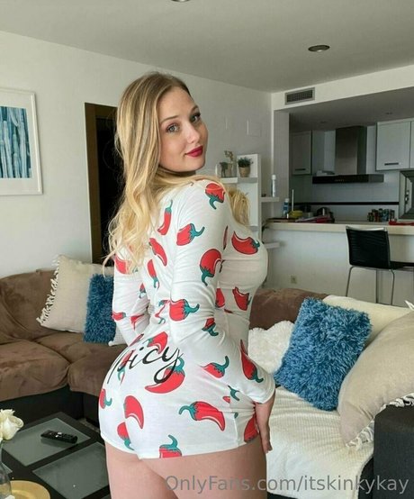 itskinkykay free model image