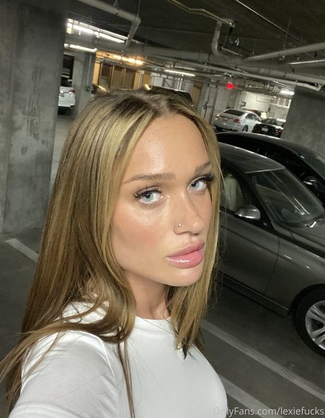 Lexiefucks pornographic model photos