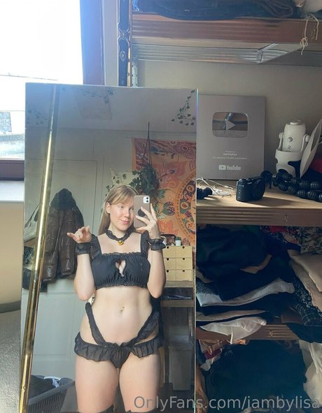 iambylisa star adult photo