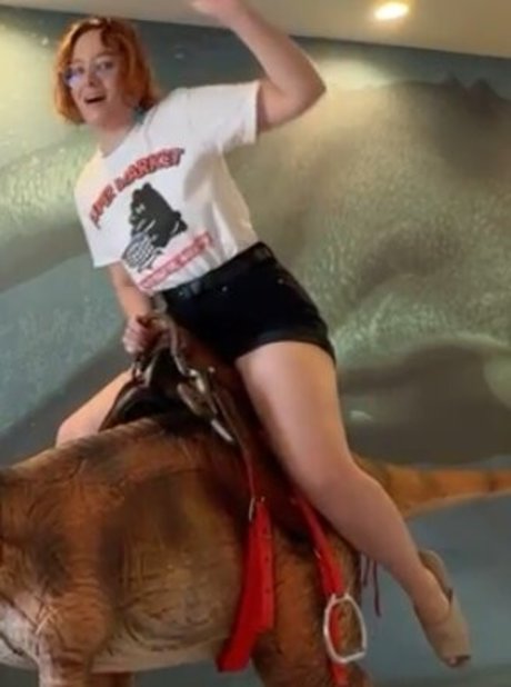 Tokidoki Traveller model top pictures