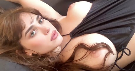 Ninfa Salmacis exclusive pornstar pictures