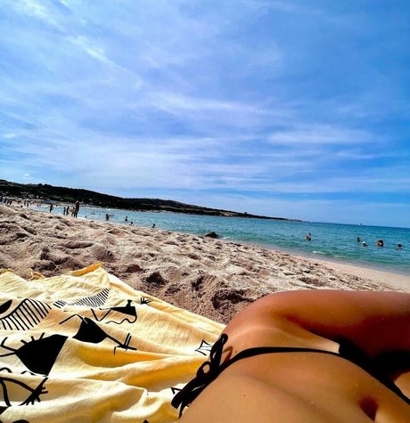 __mianina model sexy pic