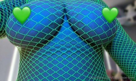 thrilllhoe free nude actress image