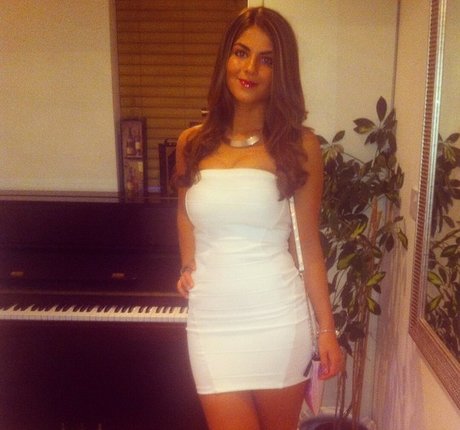 Lauren Fardon pretty star gallery