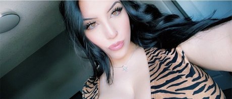 Isabelle Maltais beautiful star archive