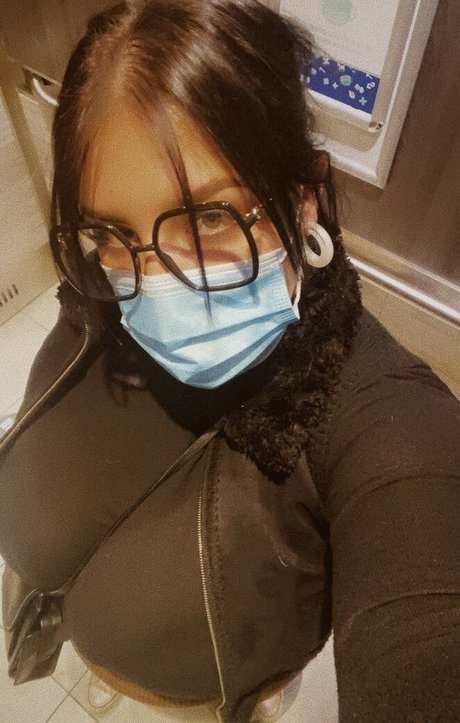 Isabelle Maltais pornstar pretty pic