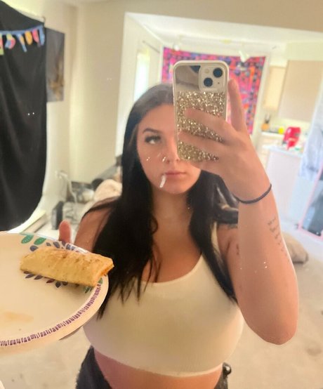 Kenzie G star nude picture