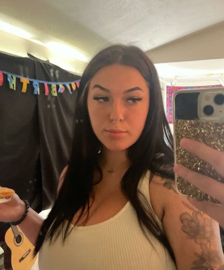 Kenzie G beautiful model photos