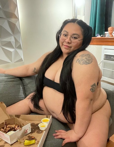 mochiibabii model top pic