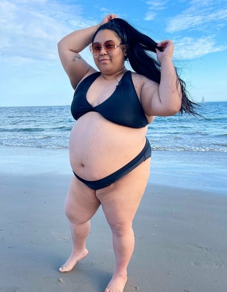 mochiibabii sex model pic