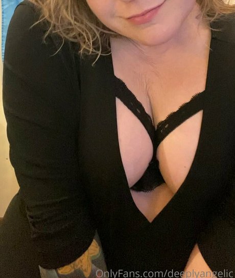 deeplyangelic naked model archive