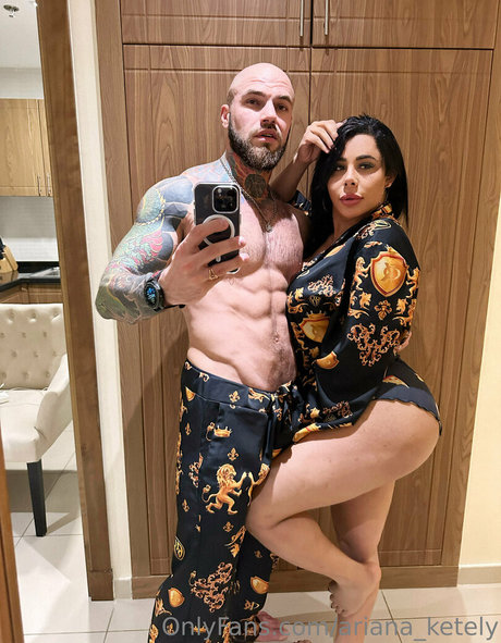 ariana xxl top star img