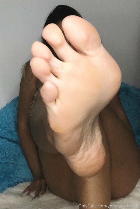 asianbarbiefree star top picture