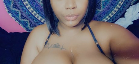 emithegoddess pornstar erotic image