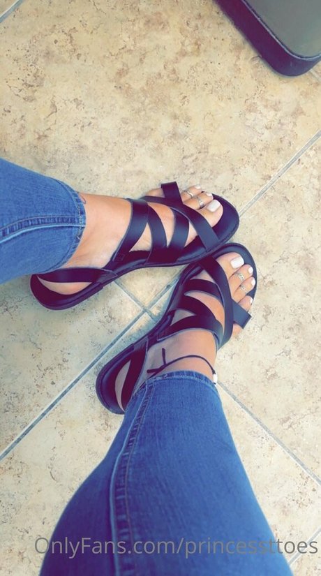 princessttoes star nudes img