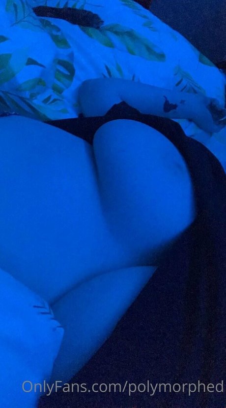 Polymorphed naked star galleries