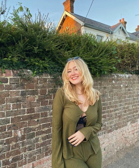 Lotten Sheppard pornstar adult picture