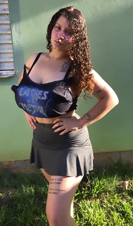 Ashley Alves perfect model picture