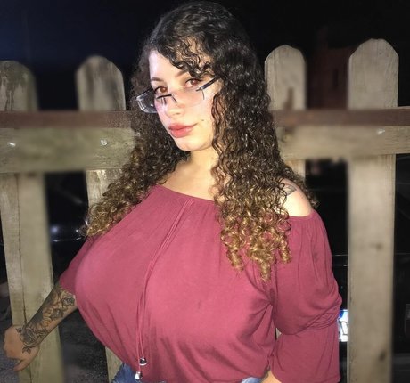 Ashley Alves beautiful pornstar pic