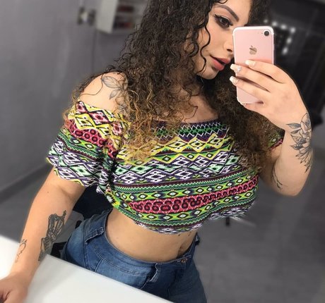 Ashley Alves naked actress photo