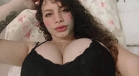 Ashley Alves sexy actress galleries