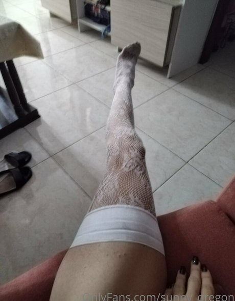 sunny oregon pornographic actress photo