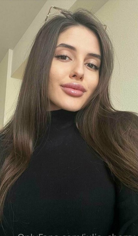 julia cherry nice pornstar img