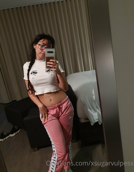 xsugarvulpesx nude star image