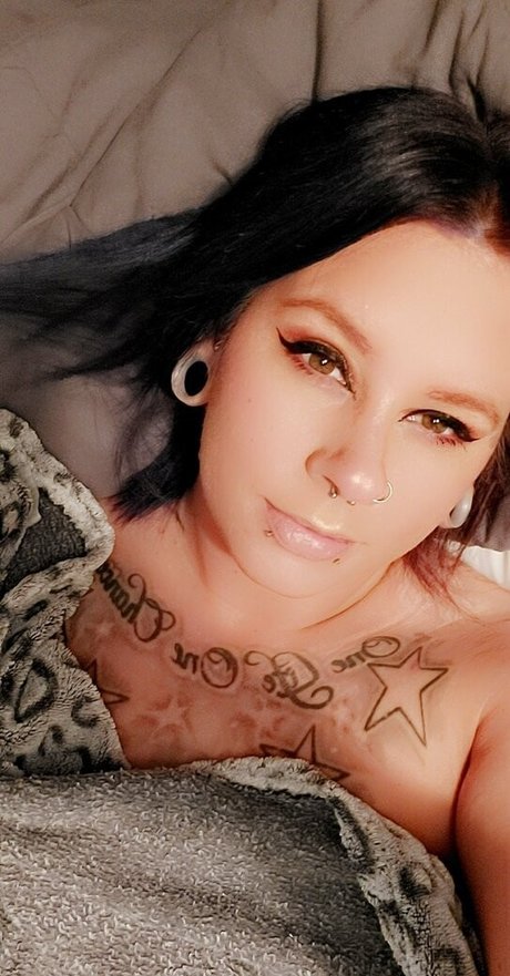 avamay6969 Profile pic