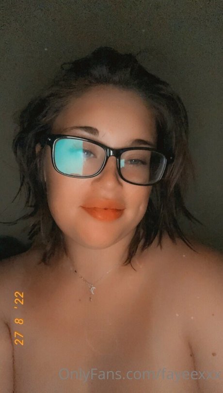 fayeexxx model nudes pic