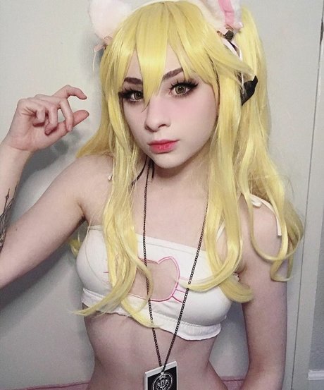 Spaceyellise hot model photos