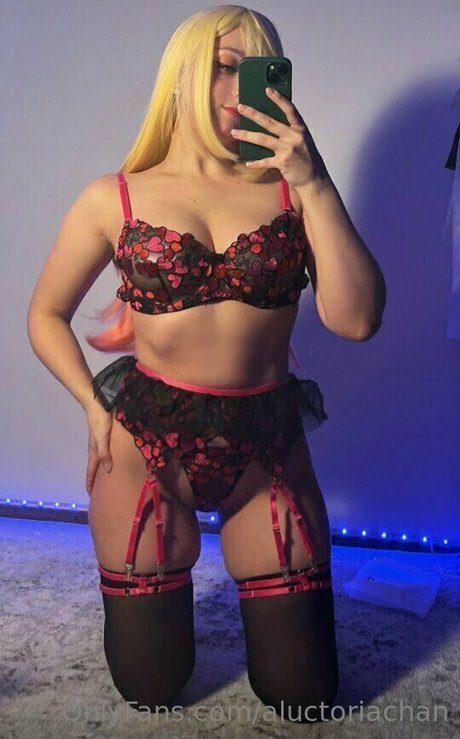 aluctoriachan star sex gallery