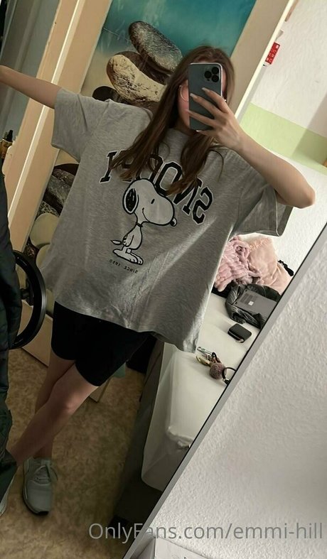 emmi hill star hd photo