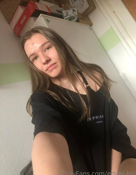 emmi hill hd star image