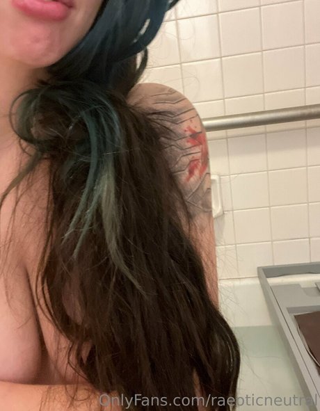 raeoticneutral pornstar pretty pic