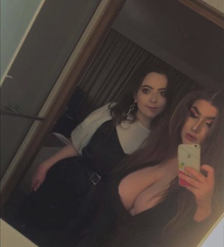 heys0phie model nudes photos