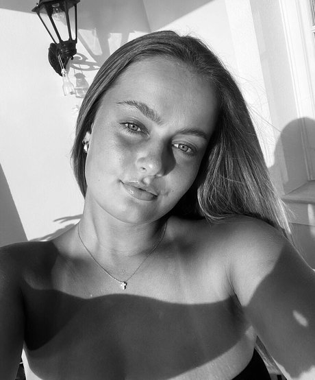 Leah Booth exclusive star gallery