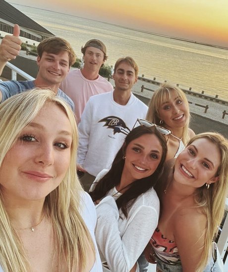 Leah Booth free pornstar image