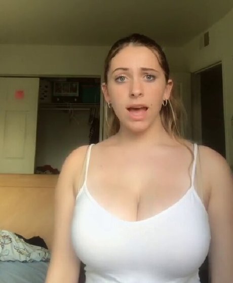 Lily P pornstar sexy pic