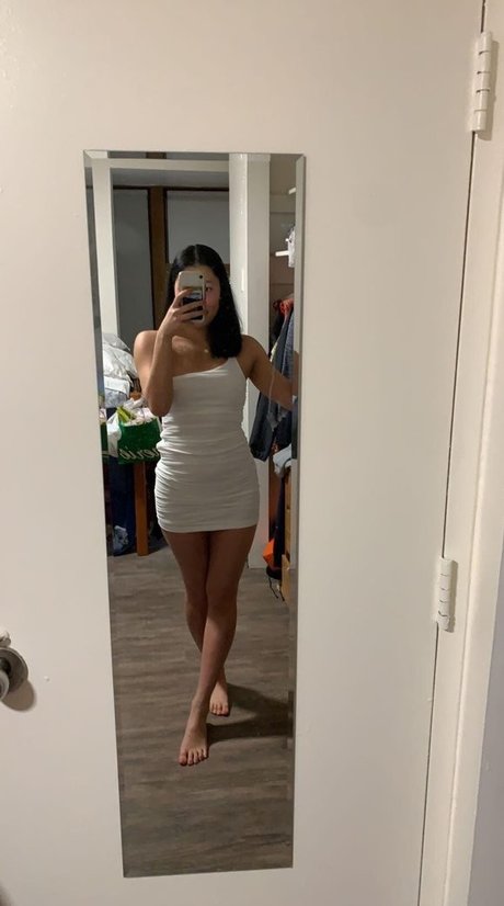 Alison L star beautiful photo