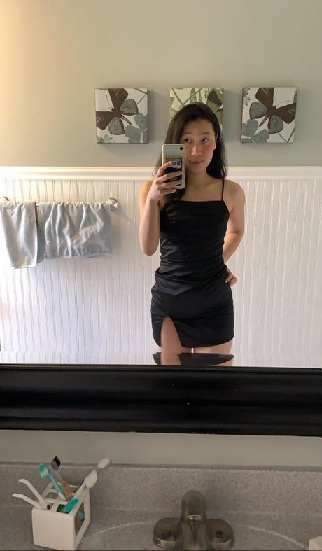 Alison L exclusive actress photos