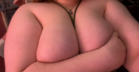 slxttynicole naked actress image