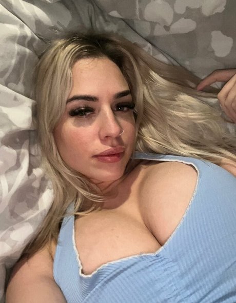 Sonaboner pornographic actress galleries