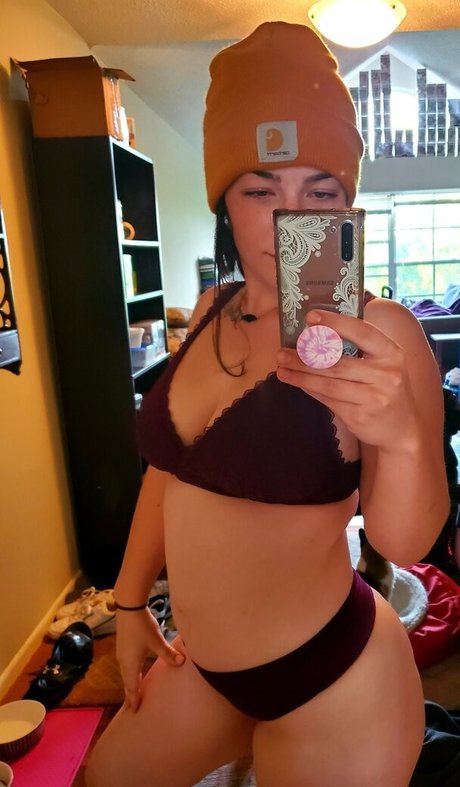 charlihoodwouldfree beautiful actress gallery