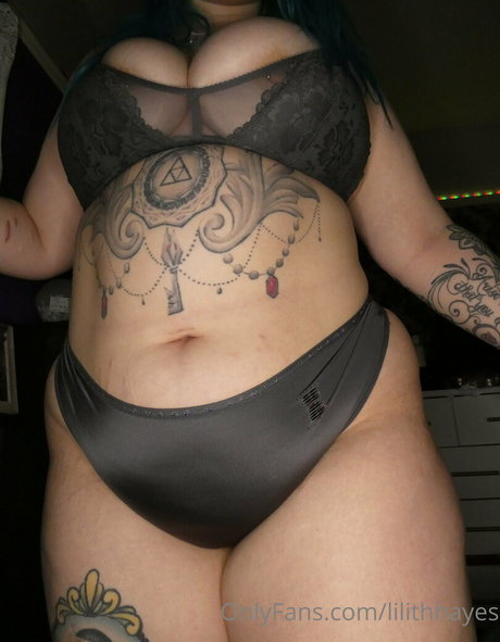 lilithhayes naked actress photos